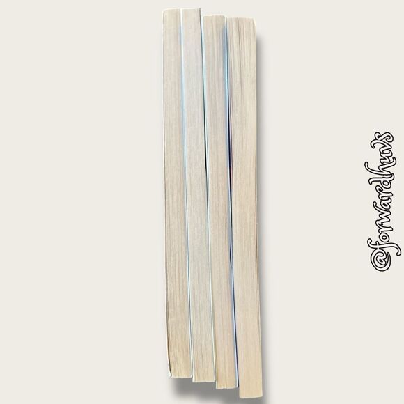 Goosebumps book collection by R.L. Stine: Books #9-12 in Slipcase - Picture 8 of 11